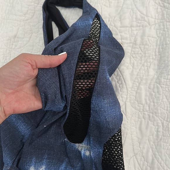 One shoulder cheeky swimsuit size Small - Picture 4 of 4